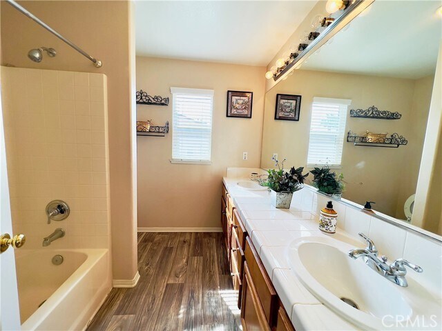 Building Photo - 17231 Greentree Dr