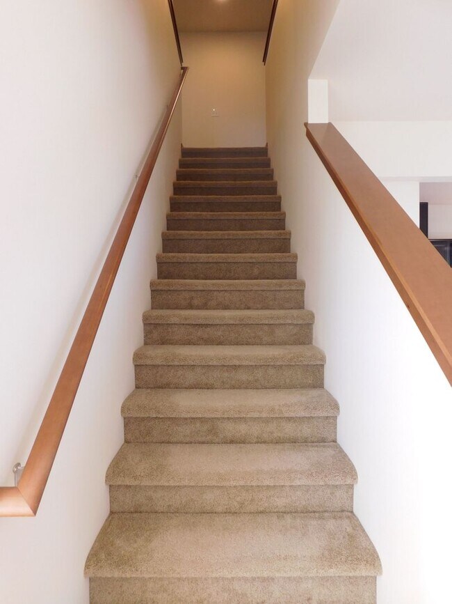 Building Photo - Gilkey 425,LLC#10