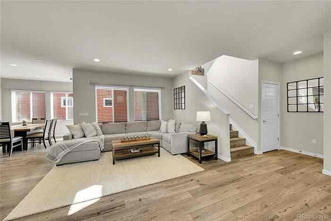 Building Photo - 3319 Cranston Cir