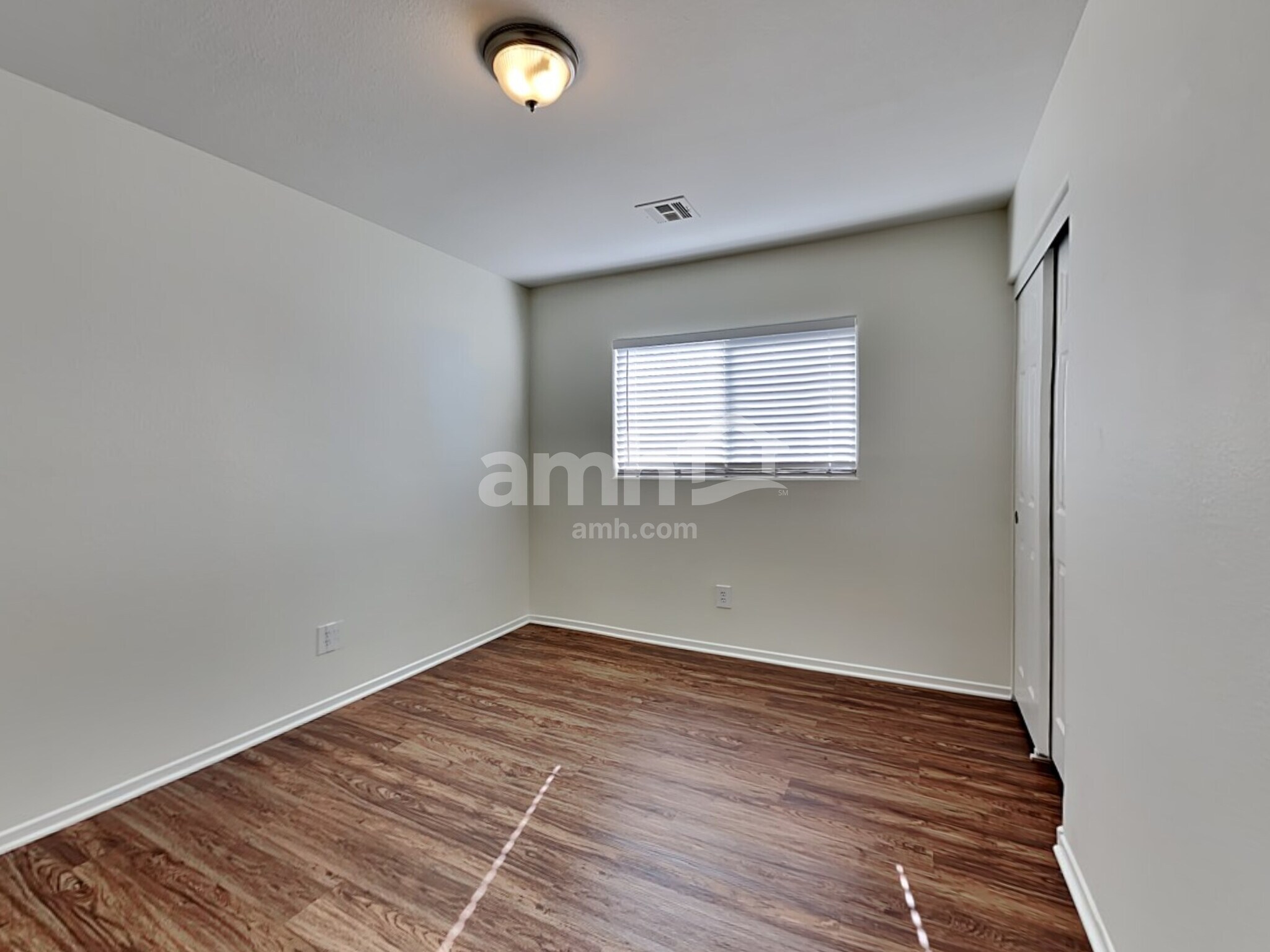Building Photo - 6333 W Silver Ribbon Ct