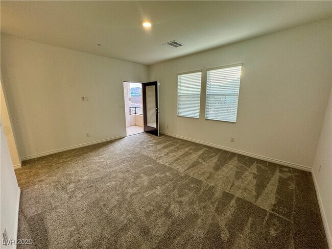Building Photo - 337 Laurel Peak Dr