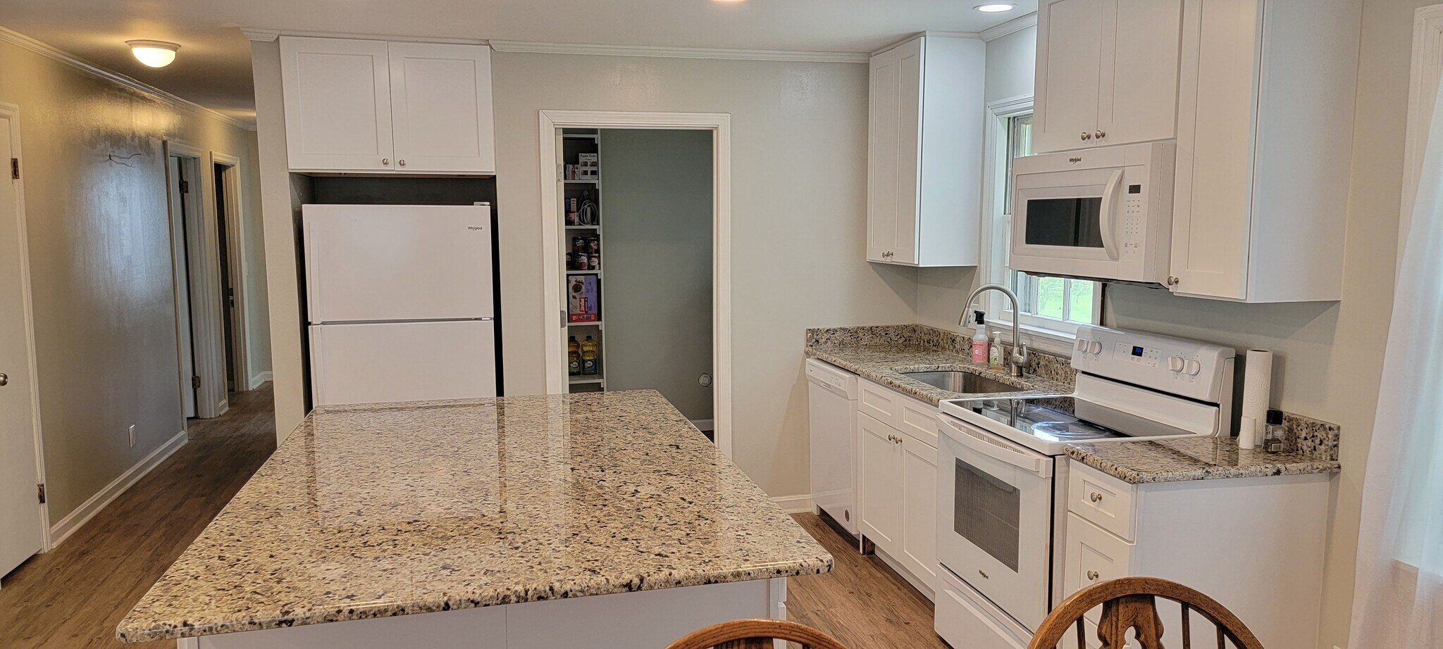 Building Photo - 129 Gracey Hts