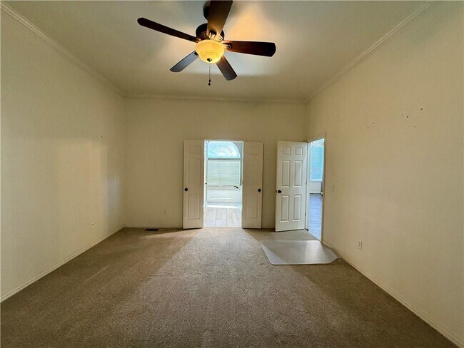 Building Photo - 101 Fox Glove Ln