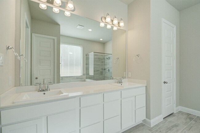 Building Photo - 6015 Marsh Lk Ct
