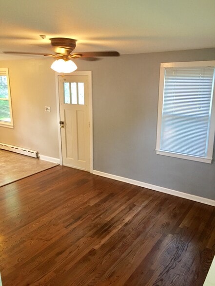 Living Room & Entry Door - 28 Greenlawn Dr