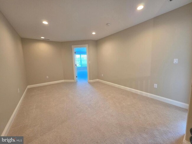 Building Photo - 94 Wolf Creek Cir