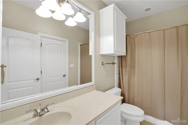 Building Photo - 21 Bales Rd