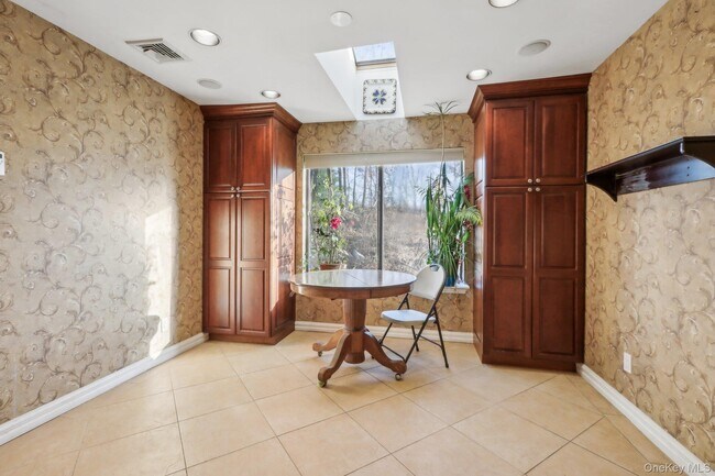 Building Photo - 74 Pheasant Run