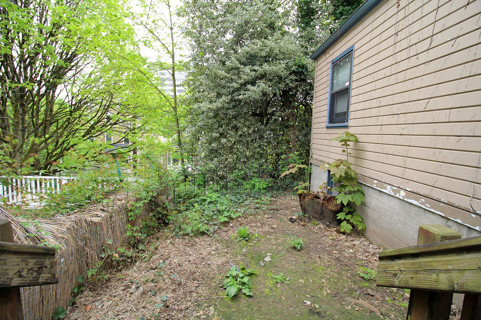 Building Photo - 1807-1811 SW Market St