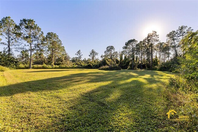 Building Photo - 1940 Blackfoot Trail