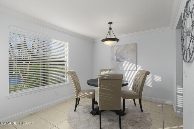 Building Photo - 858 Shoreline Cir
