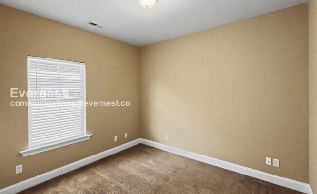 Building Photo - 8869 Wilson Creek Dr