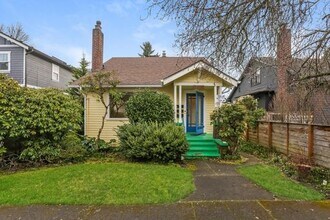 Building Photo - Charming 4-bedroom 3 bath Craftsman Home with Basement ADU for Rent