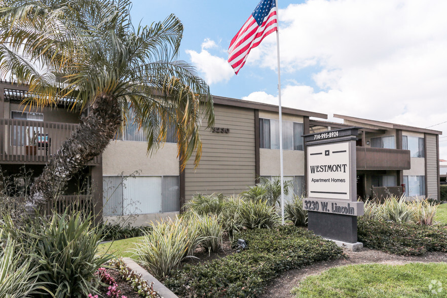 Primary Photo - Westmont Apartment Homes