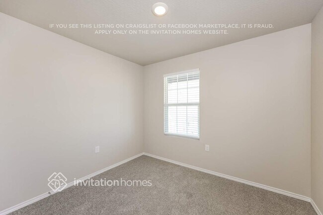 Building Photo - 922 Albatross Wy