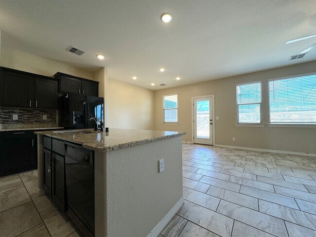 Building Photo - Northeast El Paso 4 Bed Refrig A/C!