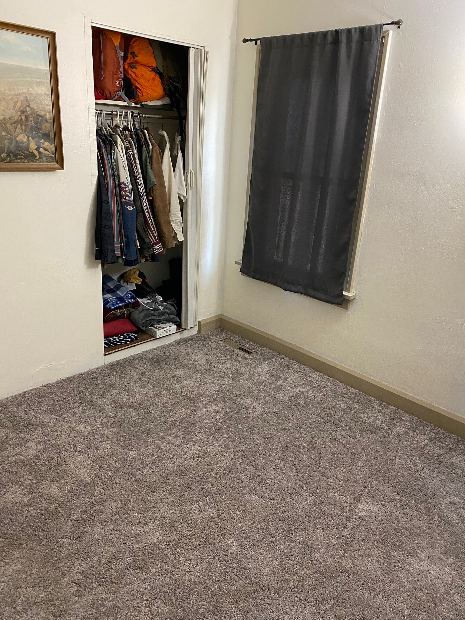 Building Photo - 2617 Maple Ave NE