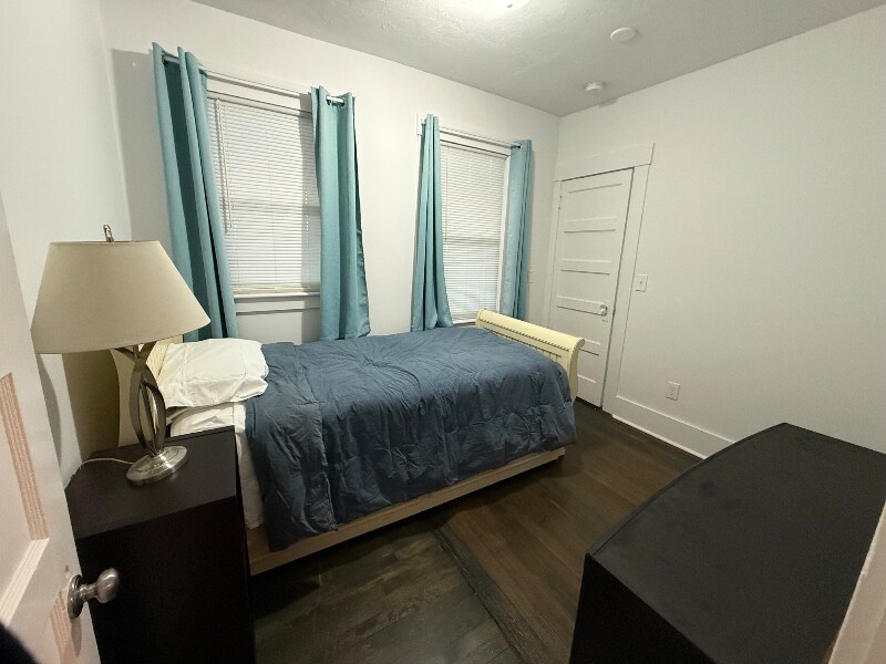 Building Photo - 41 Cliff St