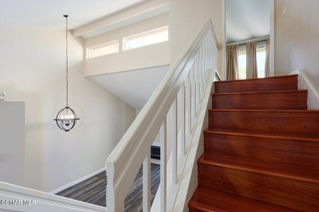 Building Photo - 4827 La Vella Dr