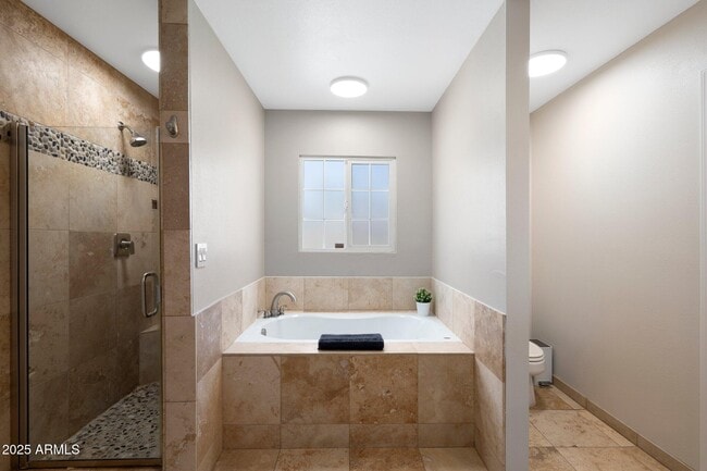 Building Photo - 7608 E Catalina Dr
