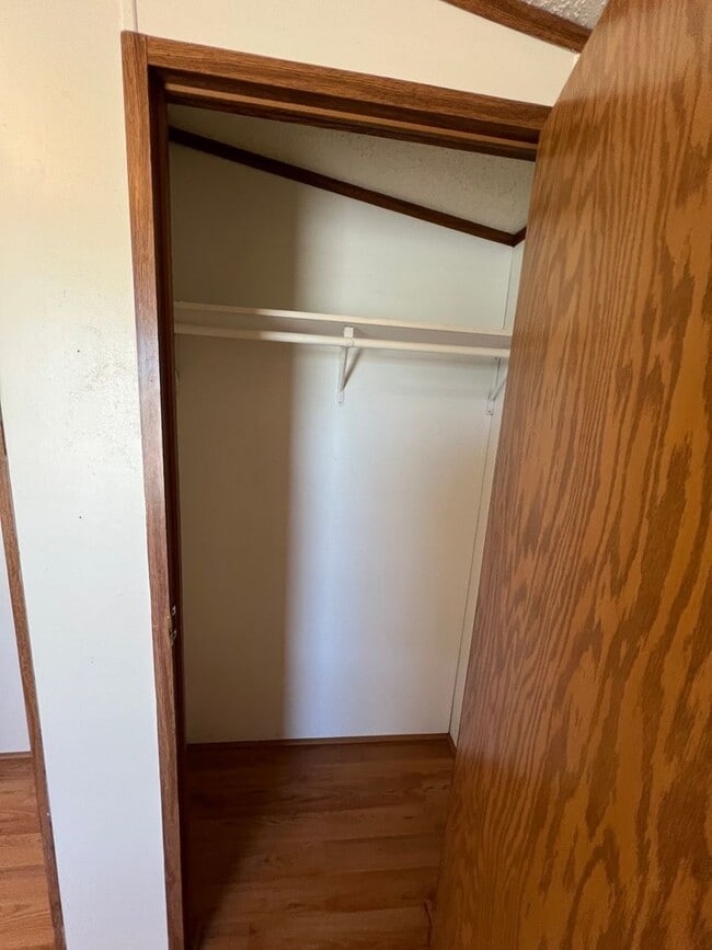 Building Photo - 3 Bed 2 Bath Updated Mobile Home w/ Fenced...