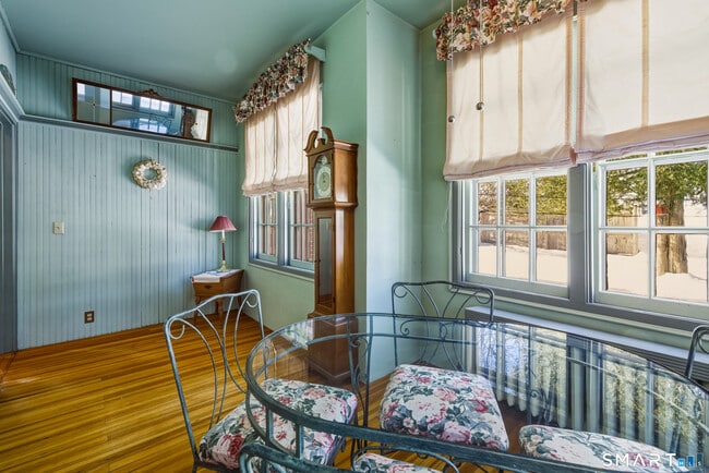 Building Photo - 87 Migeon Ave