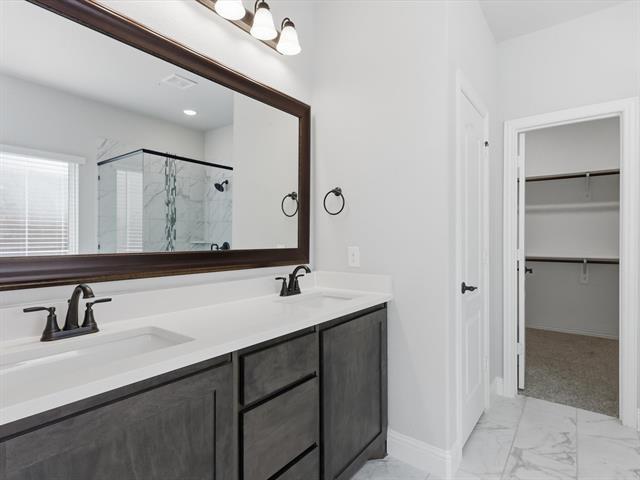 Building Photo - 624 Pawprint Holw