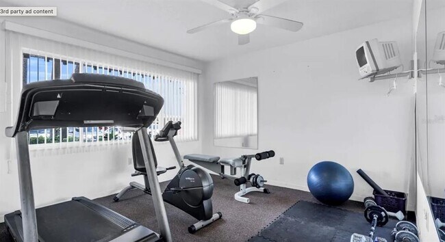 Building Photo - 8950 Park Blvd