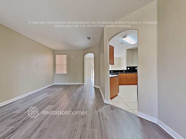 Building Photo - 11390 NW 83rd Way