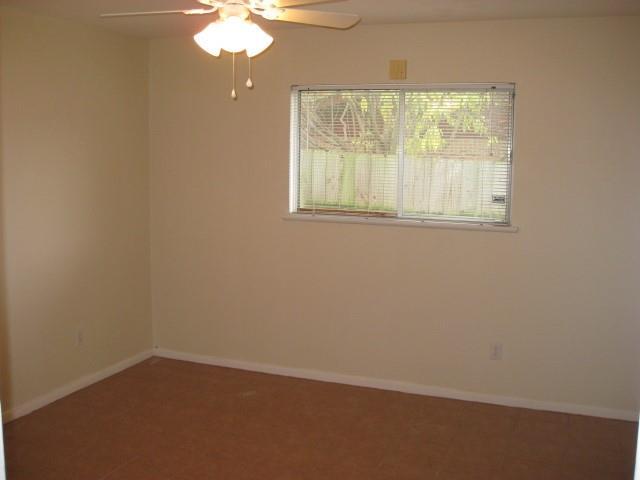 Building Photo - 5213 Joe Sayers Ave