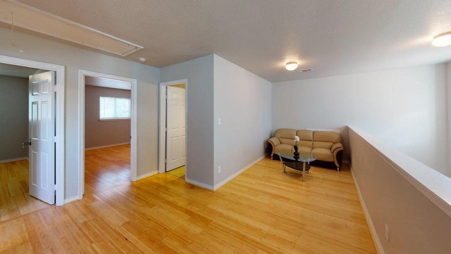 Building Photo - 8802 New World Dr