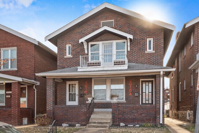 Building Photo - 4918 Tholozan Ave