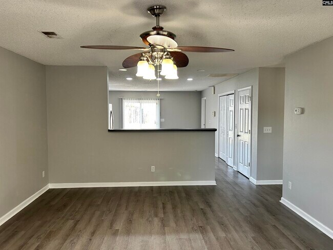 Building Photo - 218 Cogburn Rd