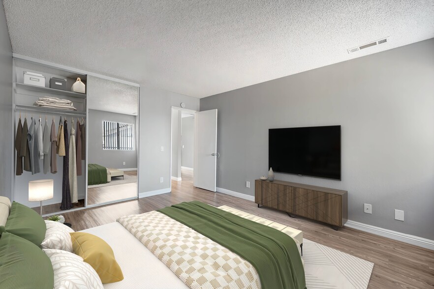 Building Photo - The Fountains at Palmdale