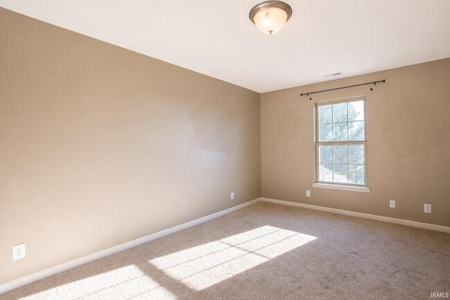 Building Photo - 3937 Amethyst Dr