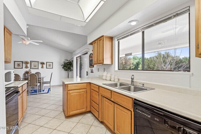 Building Photo - 13511 W Gemstone Dr