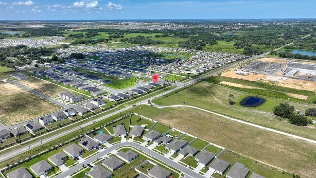 Building Photo - Beautiful Newer Build! Pet-Friendly 4-Bedr...