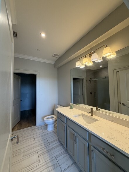 Building Photo - 2501 Bienville Blvd