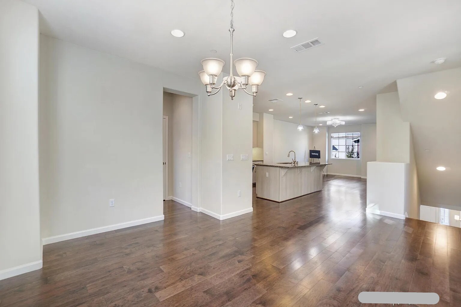 Building Photo - 801 Jetty Dr