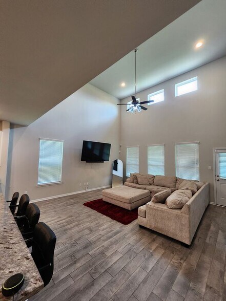 Building Photo - 15107 Timberson Rdg Ln
