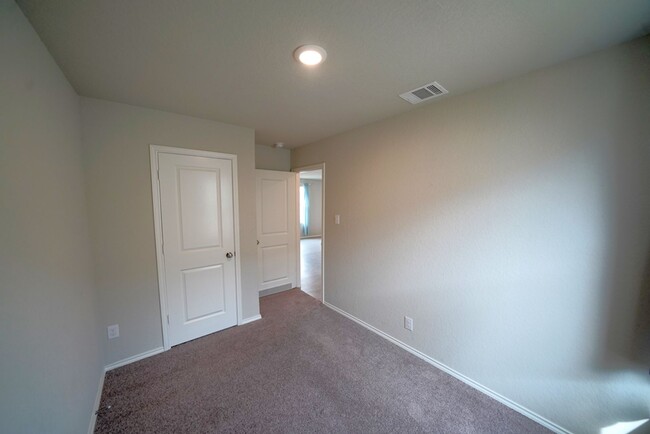 Building Photo - Great 3/2 Located in Rosillo Ranch Now Ava...