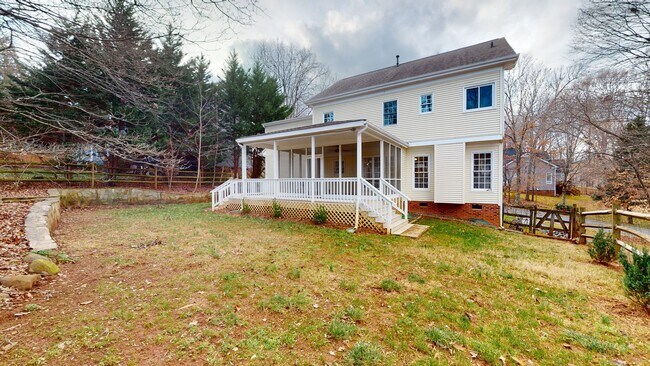 Building Photo - 7819 Red Oaks Trail