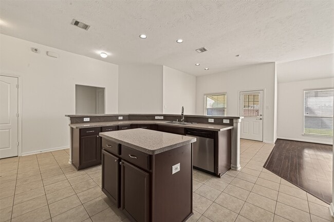 Building Photo - 9202 Sorrell Hollow Ln