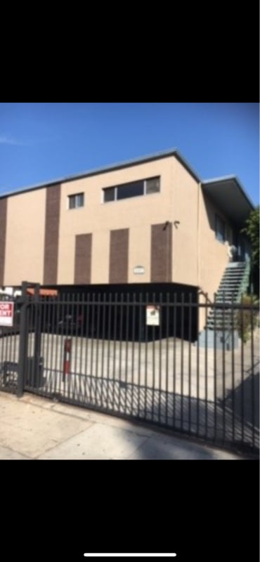 Primary Photo - 5853 Virginia Ave