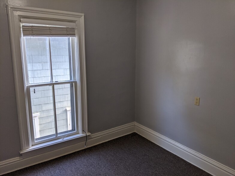 Bedroom 2 - 433 S Governor St