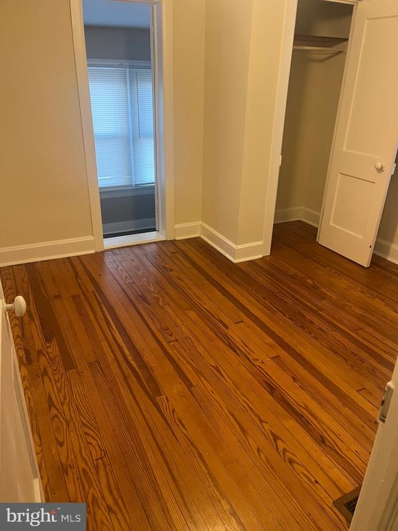 Building Photo - 17830 Sherman Ave