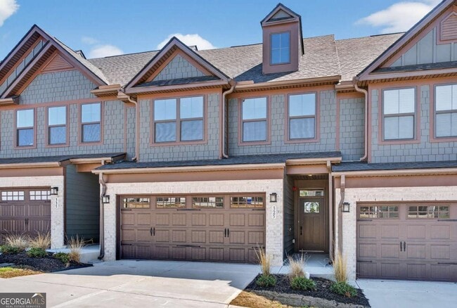 Building Photo - 325 Enchanted Ct