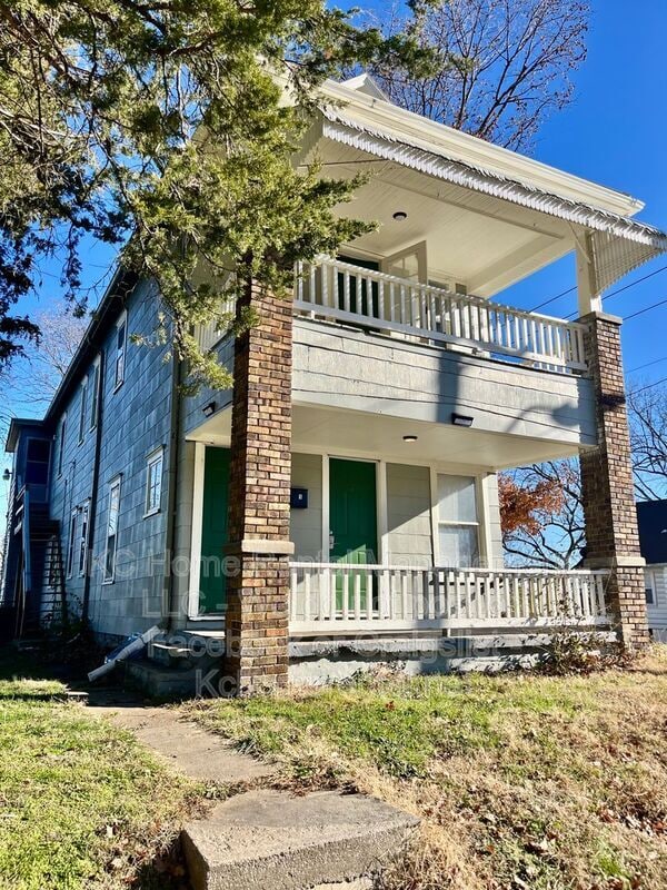 Building Photo - 2947 York St