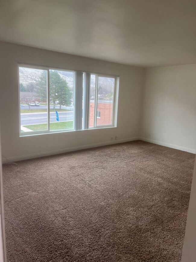 Building Photo - Available NOW !  $1095