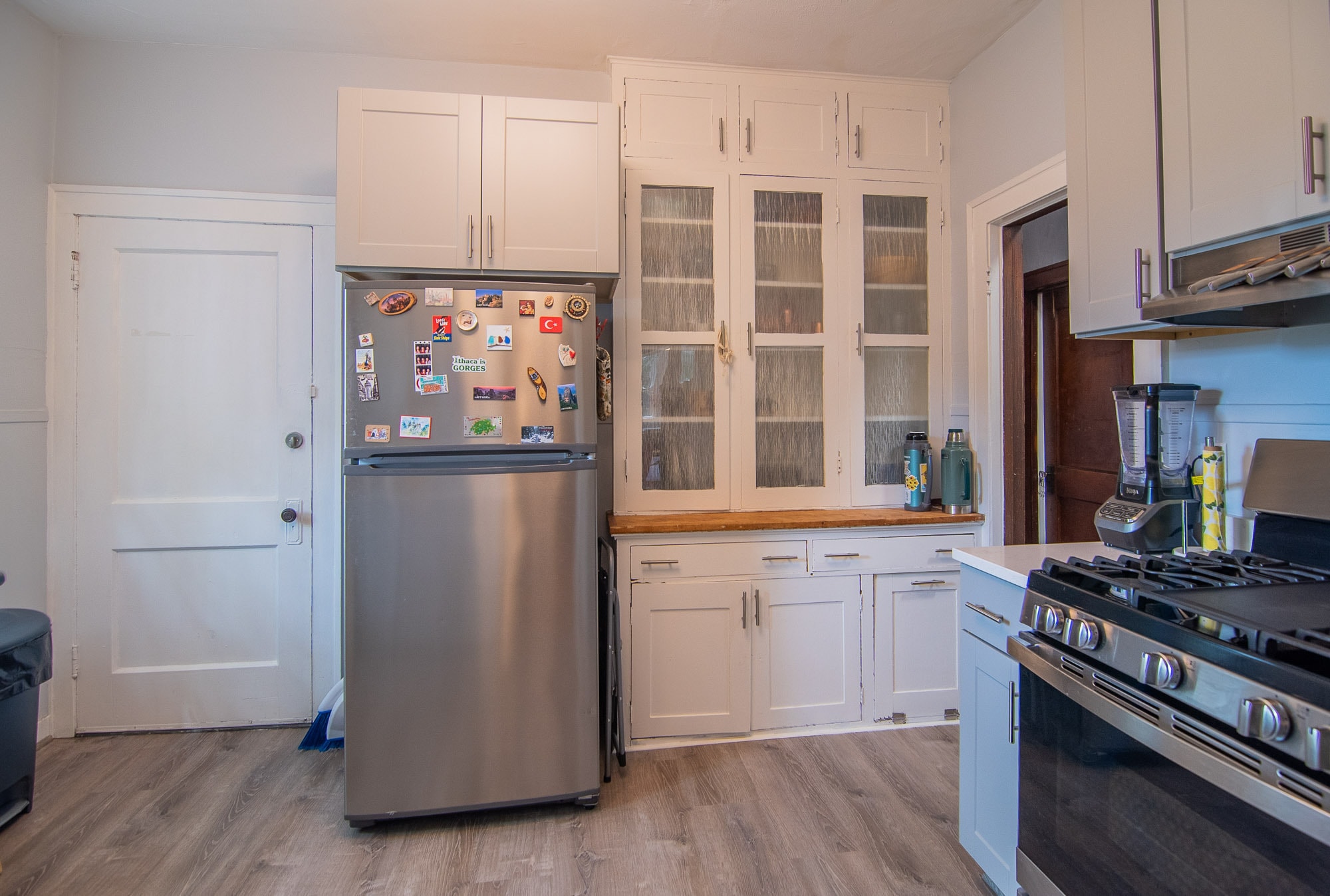 Building Photo - 5940 5th Ave